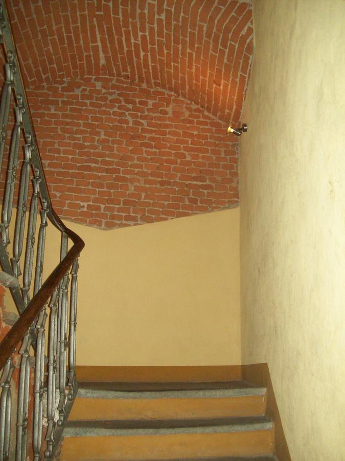 Hotel Excalibur Revello Buitenkant foto